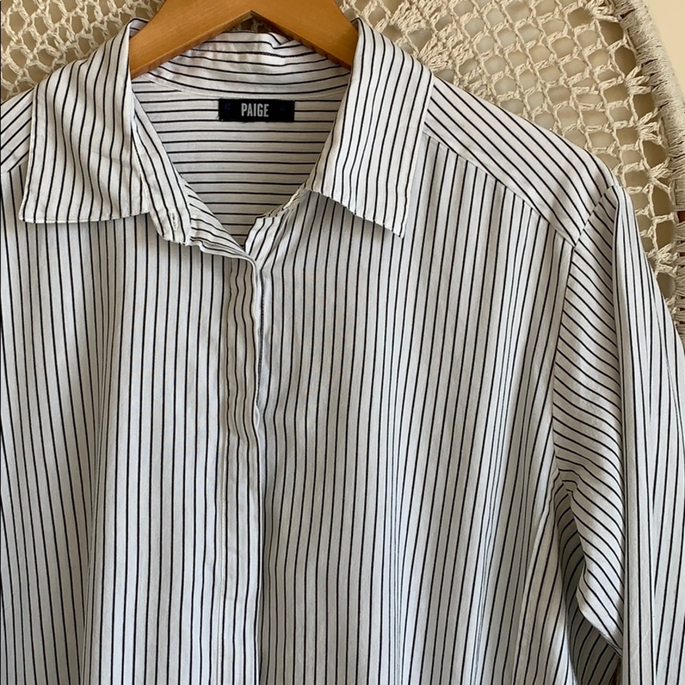 PAIGE black & white striped button down. XL